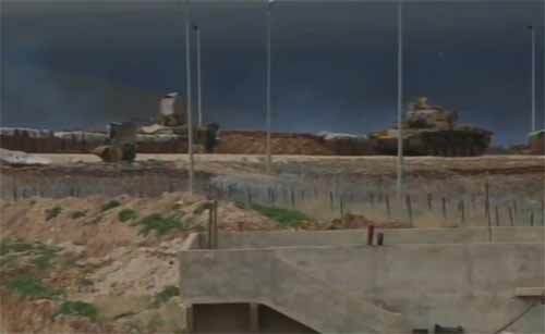 Xem Thổ Nhĩ Kỳ dồn tăng, pháo tới sát biên giới Syria