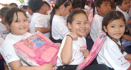Prudential tài trợ chương trình ‘Cùng xây Tương lai’
