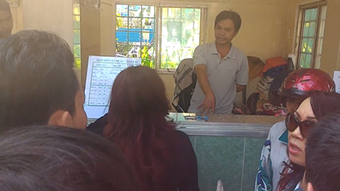 Khán giả bức xúc vì kịch Tấm Cám bị chợ đen “thầu” vé