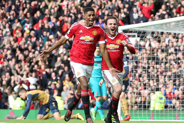 Bừng sáng 2 trận, Rashford được vinh danh