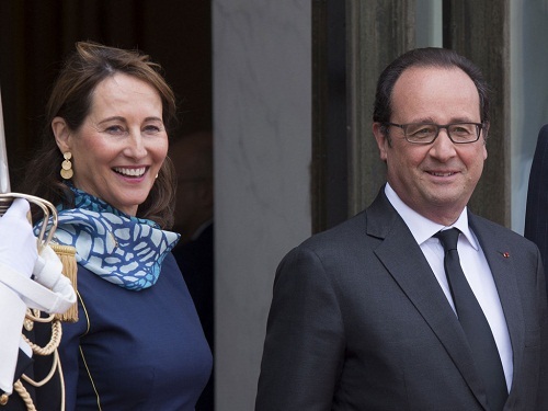 Tổng thống Pháp hối hận vì không giúp vợ cũ làm việc nhà