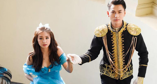 Isaac selfie đẹp ‘không tì vết’ trong MV mới