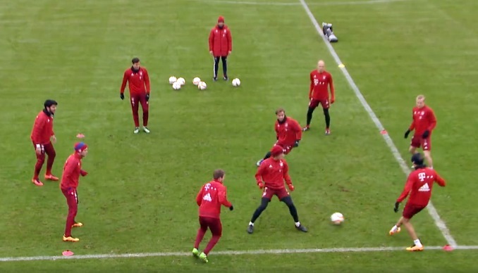 Màn đá bóng ma bá đạo của dàn sao Bayern