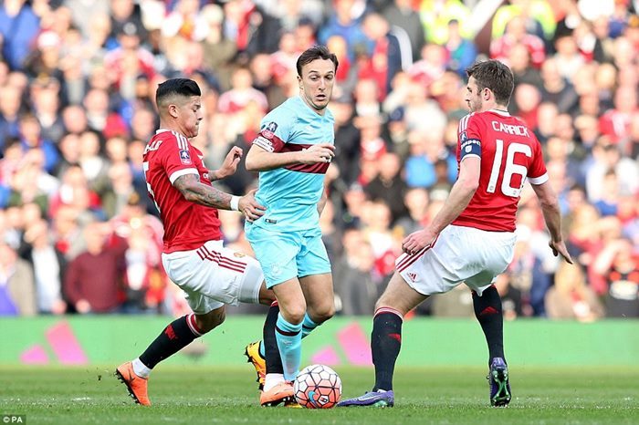 Martial lóe sáng, M.U hòa hú vía tại Old Trafford