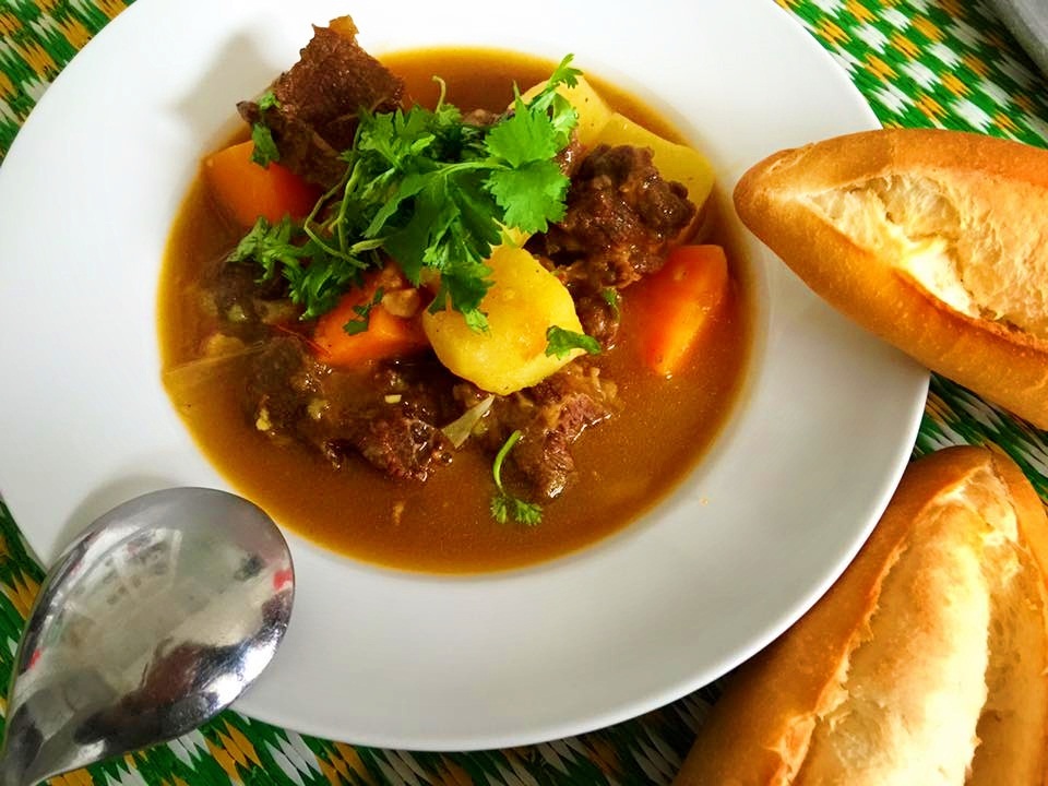 Ông bố trẻ chia sẻ thực đơn chăm vợ hút nghìn like