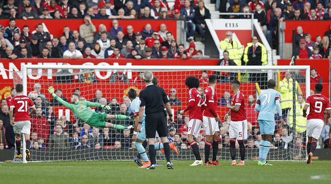 Scholes chê vô tội vạ, đến De Gea