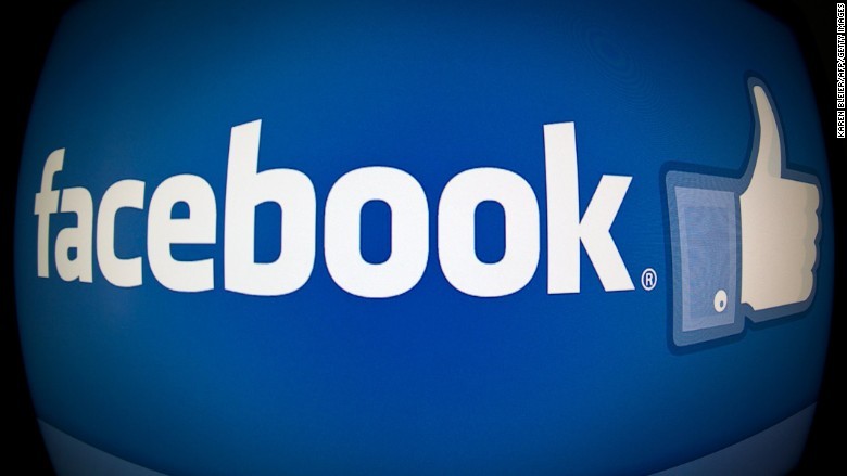 Hàng triệu người dùng Facebook phạm quy mỗi ngày