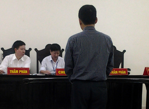 Quý ông hầu tòa hình sự vì ngoại tình