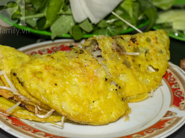 Quán bánh xèo trong