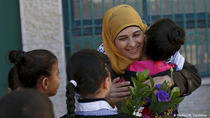 Cô giáo Palestine nhận giải giáo viên xuất sắc toàn cầu