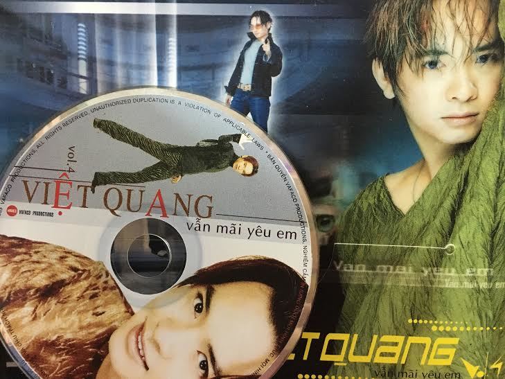 Nam ca sĩ Việt 'mất tích