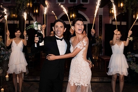 Trang Lạ âm thầm kết hôn với bác sĩ Việt kiều Pháp