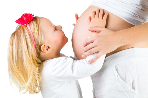 Có một con riêng, có được sinh thêm con thứ 3 với chồng hiện tại?