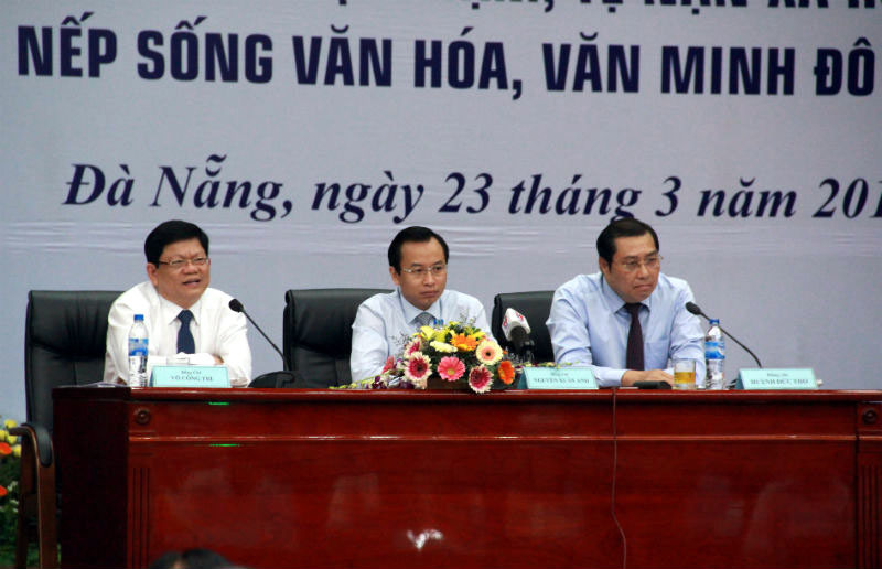 Bí thư Xuân Anh: Vừa giỏi vừa cao to đẹp trai thì hơn