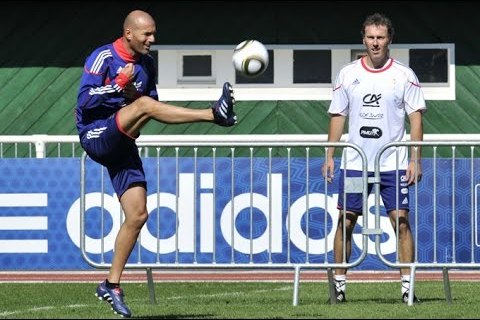 HLV Zidane biến thành 