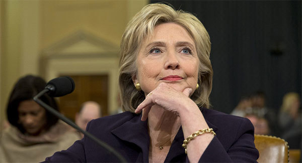 Chi phí khủng phải trả để ăn tối với Hillary Clinton