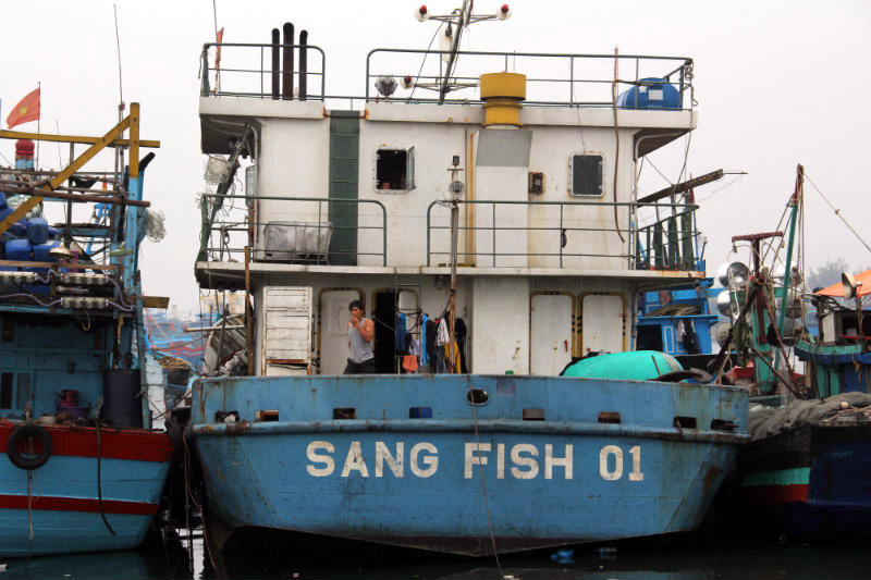 Ngư dân Đà Nẵng trả lại tàu 12 tỷ mới đóng đã hỏng