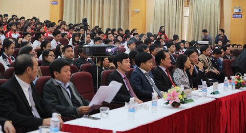 Thi trực tuyến học tập và làm theo tấm gương Bác Hồ