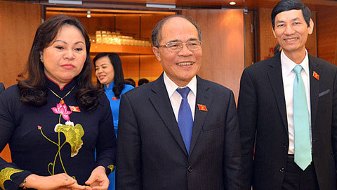 Quốc hội miễn nhiệm ông Nguyễn Sinh Hùng