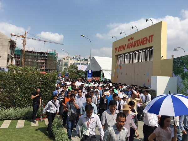 Thế trận xoay chiều, ván bài kịch tính của làng địa ốc