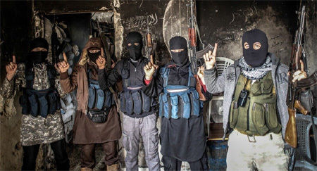 Al-Qeada trở lại, nguy hại hơn IS gấp bội phần