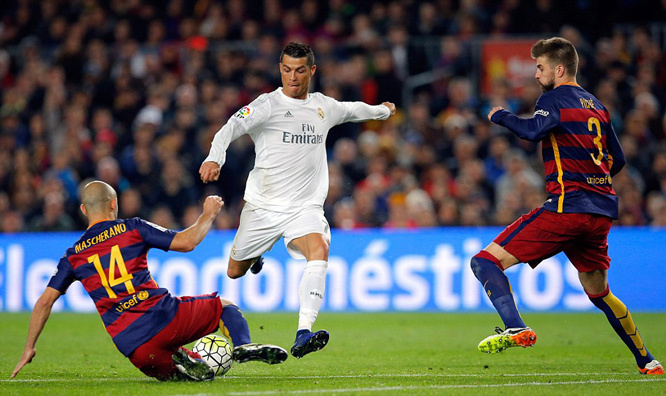 Ronaldo bùng nổ, Real đánh sập Nou Camp