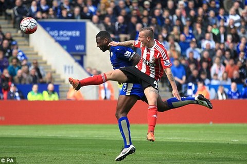 Morgan mở tỷ số cho Leicester