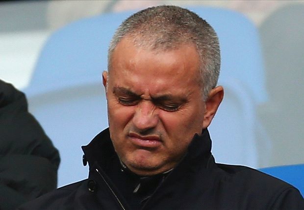 Đã có nơi chính thức mời Mourinho ngồi ghế nóng