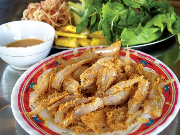 Ngọt miệng với gỏi cá mòi Quảng Ninh