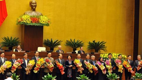Hoàn tất miễn nhiệm 2 phó thủ tướng, 18 bộ trưởng