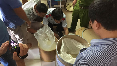 Chất cấm trong chăn nuôi: Nhập bao nhiêu tùy thích?