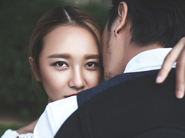 Xin cưới em nhưng anh lẳng lặng cho người tình 1 đứa con