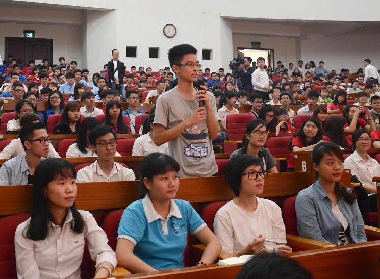 Ông Vũ Khoan tặng 8 
