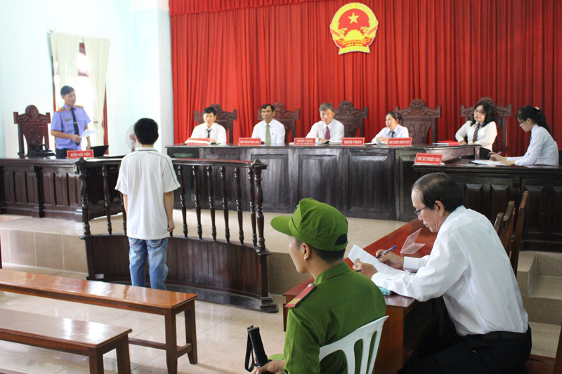 Thần đồng Toán học 14 tuổi làm giảng viên