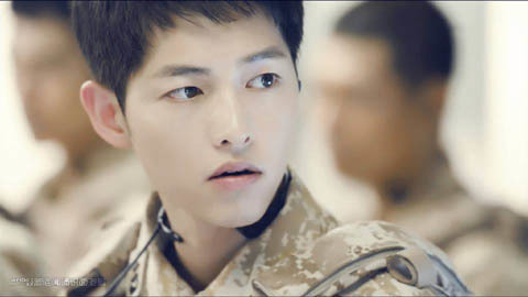 Du khách kéo tới làm xáo trộn gia đình Song Joong Ki