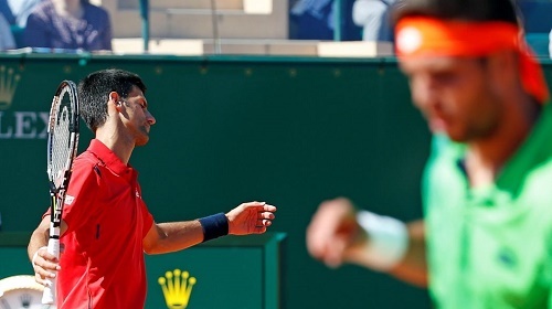 Tay vợt vô danh sốc nặng, không tin quật ngã Djokovic