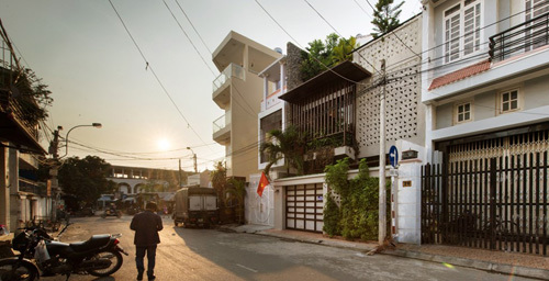 Ngôi nhà ở Nha Trang xuất hiện nổi bật trên báo ngoại