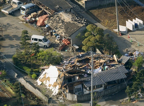 Động đất dữ dội tại miền nam Nhật Bản