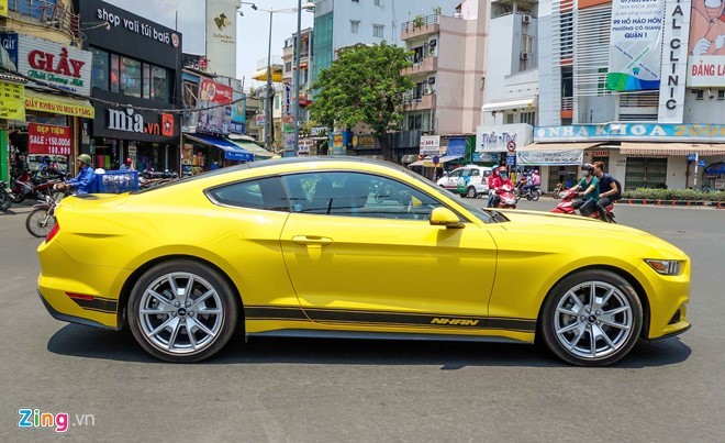 Ford Mustang bản đặc biệt của thiếu gia Tiền Giang