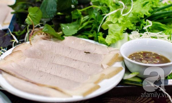 Đến Đà Nẵng, muốn ăn bánh tráng cuốn thịt heo 'chuẩn' hãy ghé 2 quán này