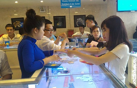 Người mua vàng bị 'móc túi'