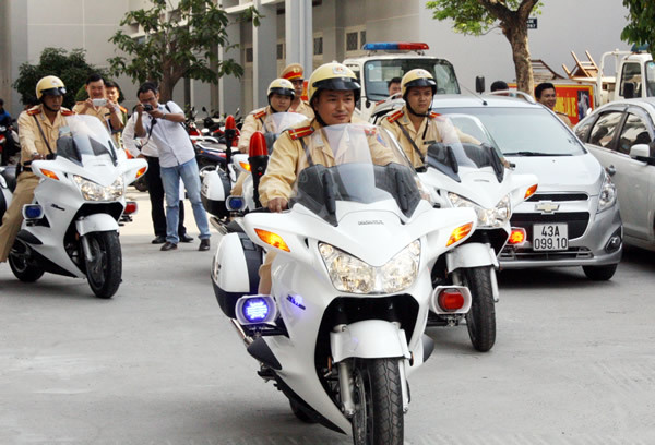 Anh hàng rong bị quật ngã và ‘chuyện lạ’ của CSGT Đà Nẵng