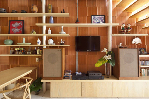Mê mẩn với ngôi nhà 27m² vừa ngẫu hứng vừa thực tế ở Sài Gòn