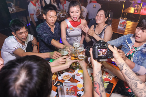 Bí mật chuỗi tiệc lý tưởng của riêng cánh mày râu