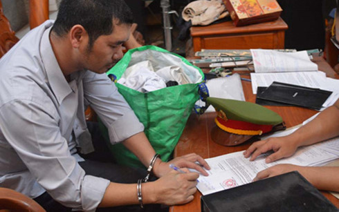 Khám xét nhà kẻ giả danh đặc phái viên nguyên Thủ tướng