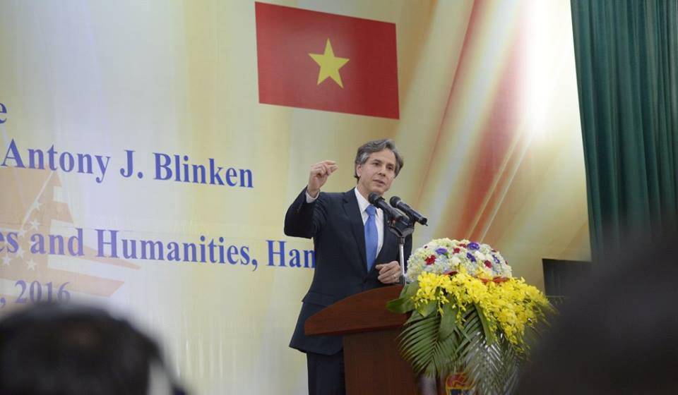 Thứ trưởng Mỹ đến HN chuẩn bị chuyến thăm của Obama