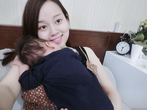 Ly Kute gây bão khi khoe ảnh con trai Mạc Hồng Quân