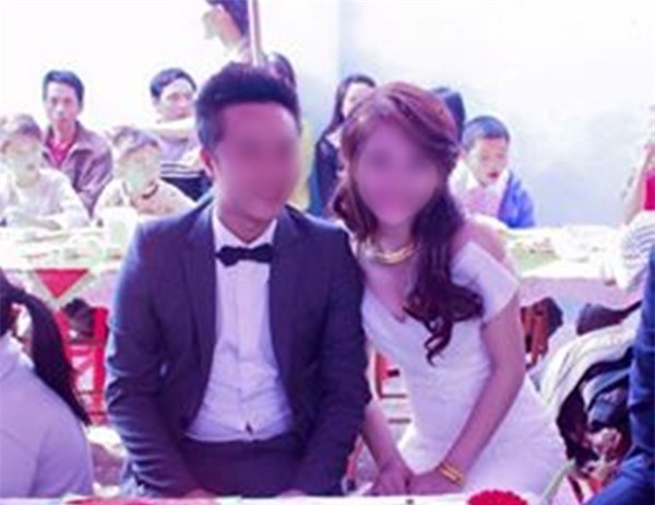 Người vợ xinh như hotgirl đau đớn nhìn chồng theo nhân tình khi mình đang mang bầu