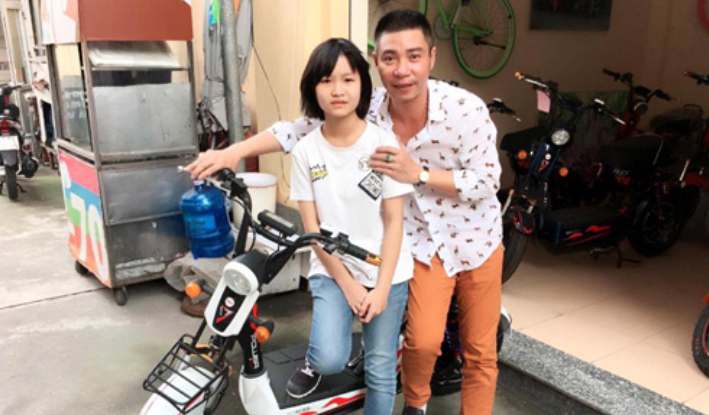 Công Lý bất ngờ khoe con gái lớn xinh xắn