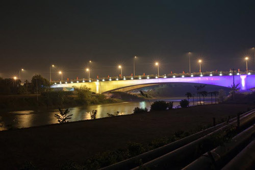 Chiếu sáng mỹ thuật lộng lẫy cầu Bắc Hưng Hải
